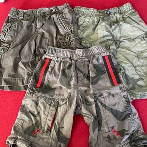 Boy’s cargo shorts size xs/s 4-5 3pc